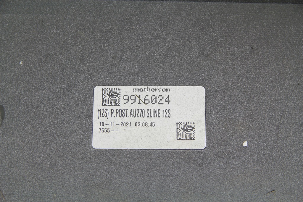 фото №10, Оригинальный бампер задняя audi a1 s-line 82a 2018-