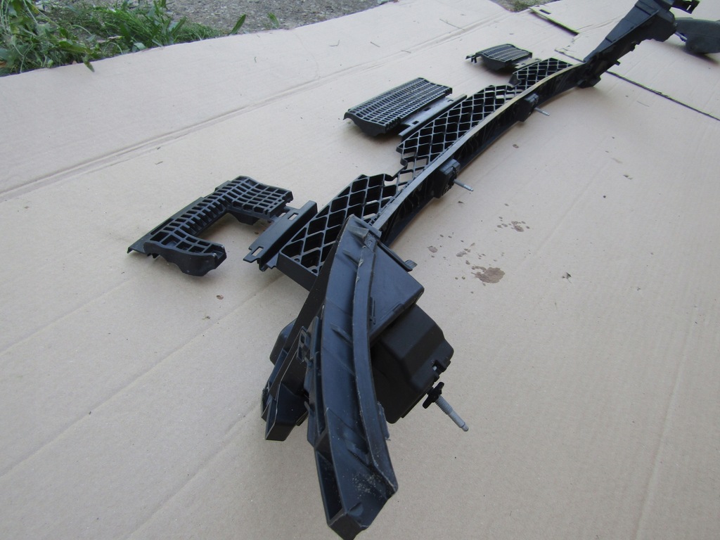 фото №8, Направляющая кронштейн бампера задняя audi a4 b9 allroad