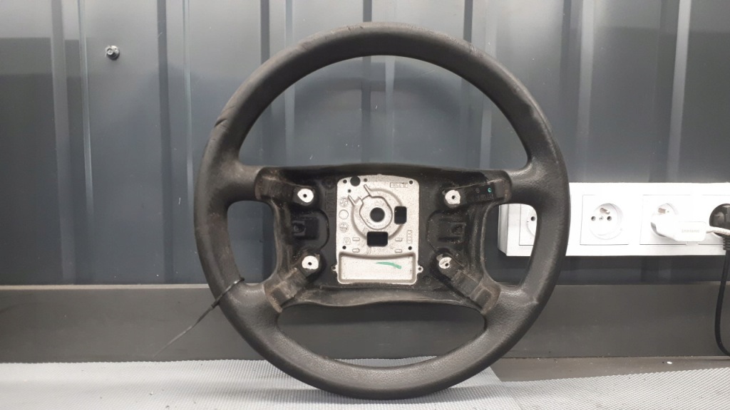 Купити 4a0419091ar повітропровід audi a4 b5