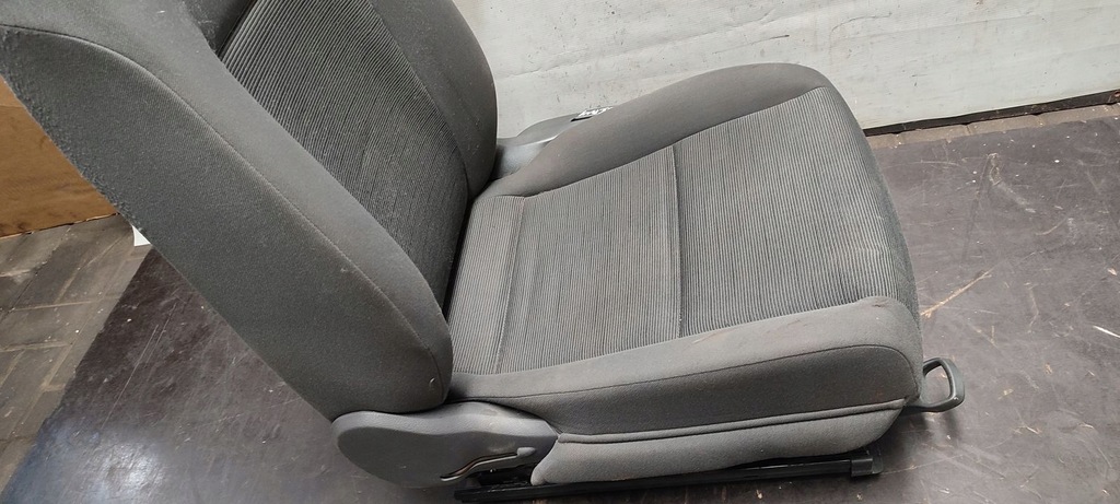 фото №7, Сидіння передній лівий водія vw golf v plus 1,9 tdi