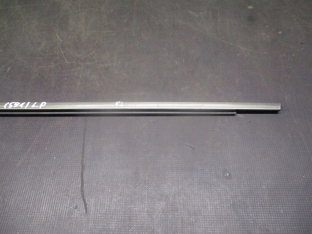 фото №8, Молдинг ущільнювач лівий перед honda accord vii 02-05 r