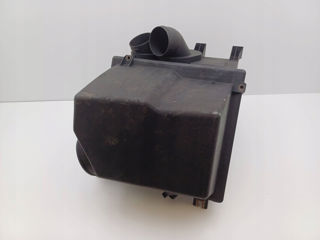 фото №1, Корпус фильтра воздуха audi a8 d2 2.5 tdi v6 059133837a / 077129620a nr30