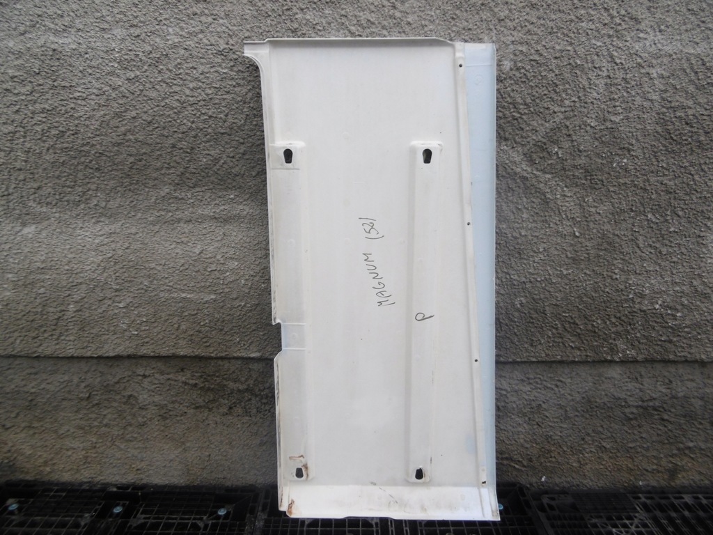 фото №12, Обшивка правое bok кабины renault magnum dxi