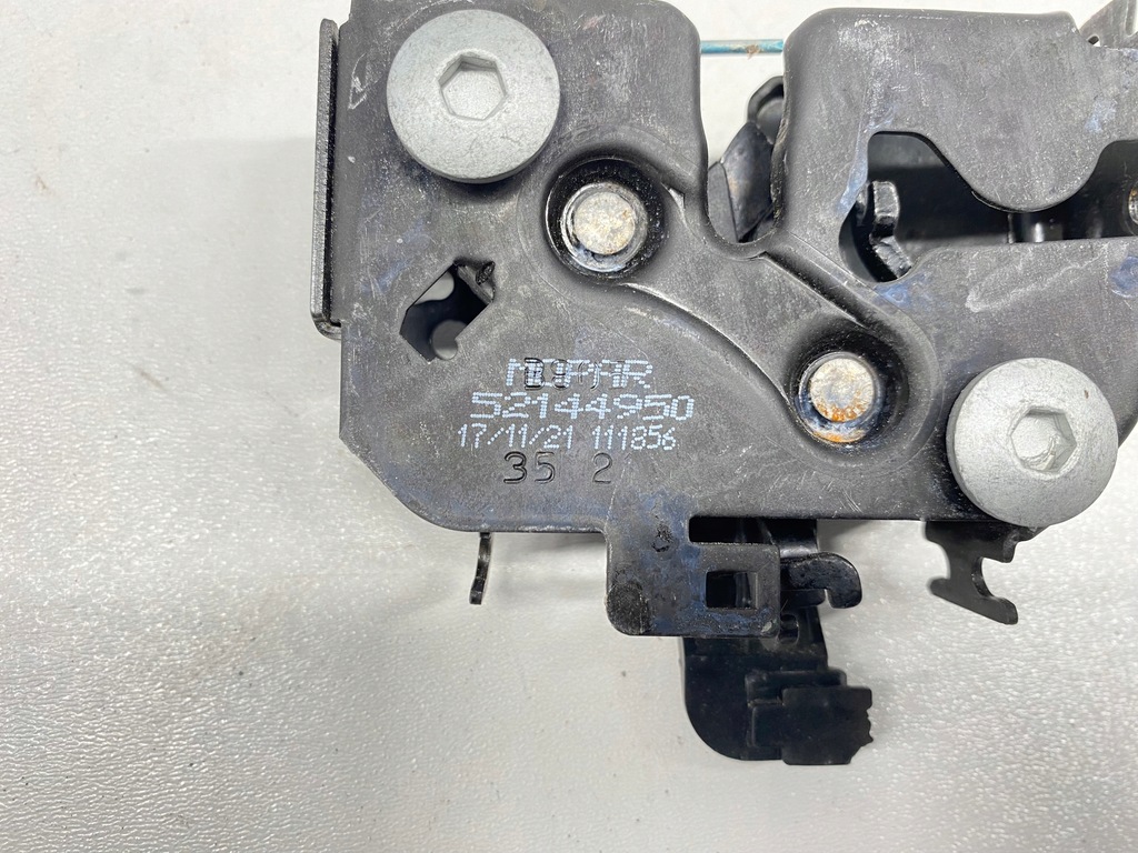 фото №2, Замок засов капот jeep renegade