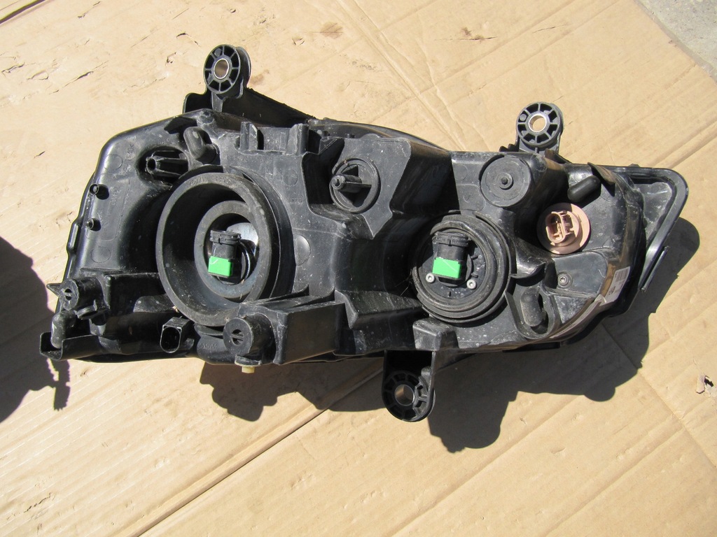 фото №8, Chrysler town country 11- лампа ліва права фара dodge grand caravan