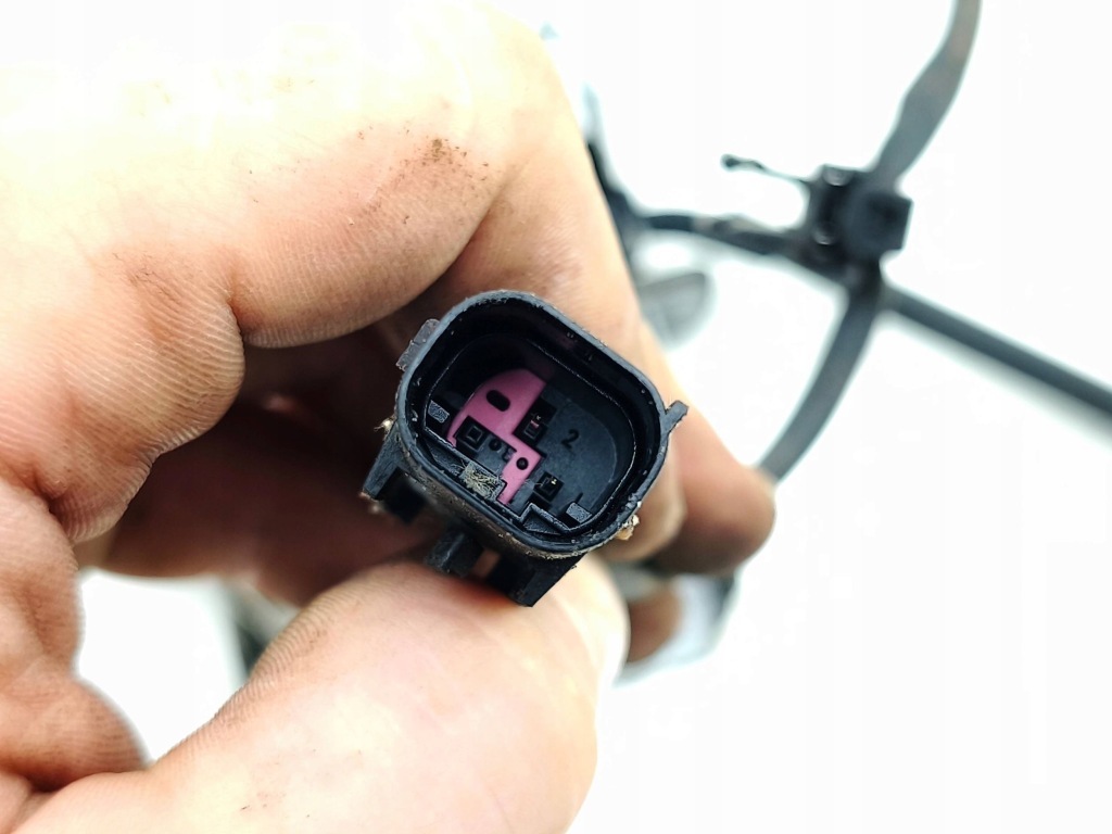 Bmw x5 e70 замок капот 2009 в Украине