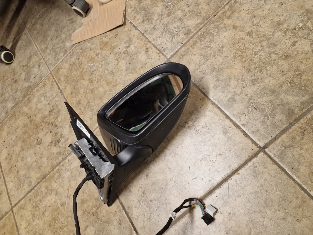 Mercedes glb дзеркало ліва a2478108707 10+3 pin lub праве 8+7 pin Недорого