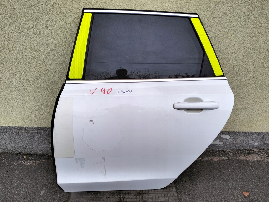 фото №1, Volvo v90 2015- дверь левая задняя задние
