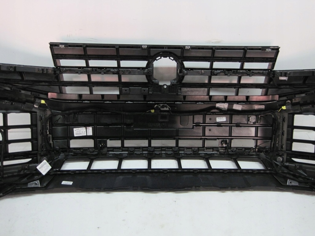 Бампер vw touareg 760 рестайлінг  камера ксенон 6 pdc модуль 24r перед передній Ціна