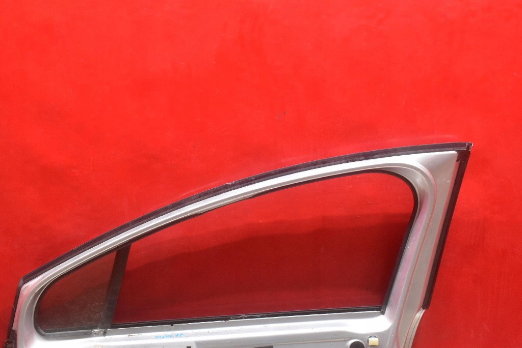 фото №15, Дверь правое перед передние ezrc pe peugeot 3008 1 i 10-13