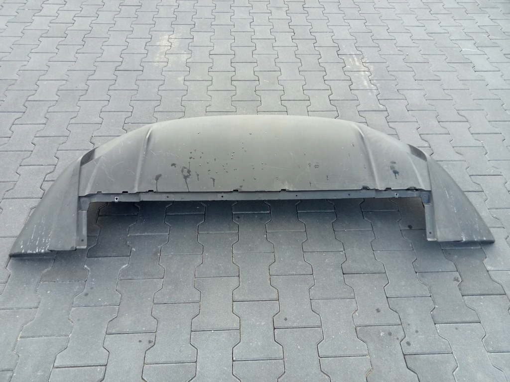 фото №11, Porsche taycan 9j1 - бампер спойлер диффузор задняя 9j1807983f