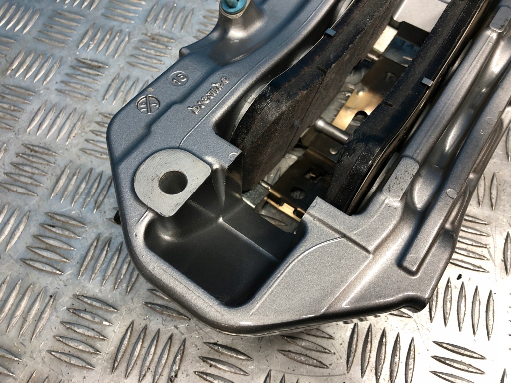 фото №10, Mercedes glc x253 6,3 amg супорт правий перед 360 mm brembo