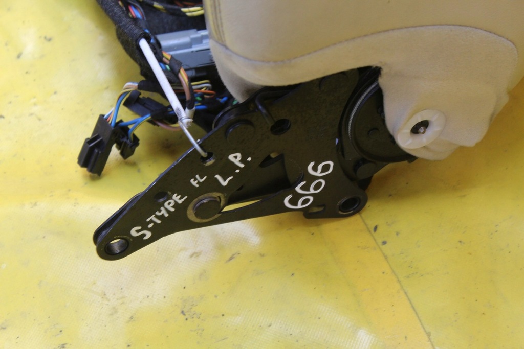 фото №5, Спинка сидіння лівий перед підігрів jaguar s-type fl