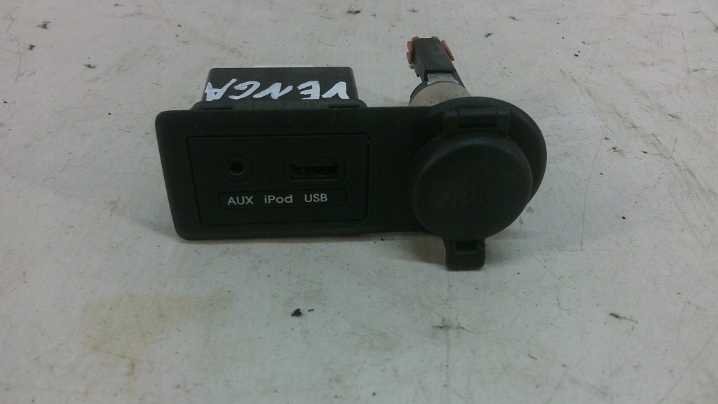 Купити Kia venga з'єднувач usb ipod aux прикурювач