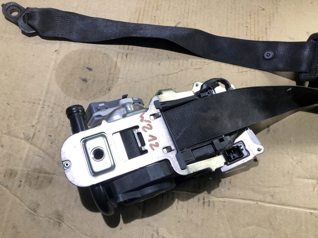 фото №8, Pas безпеки правий перед mercedes e klasa w212 610500500