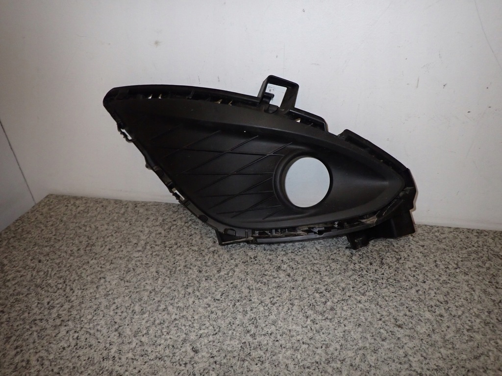 фото №1, Mazda5 mazda 5 ii 10- заглушка протитуманної фари решітка pra