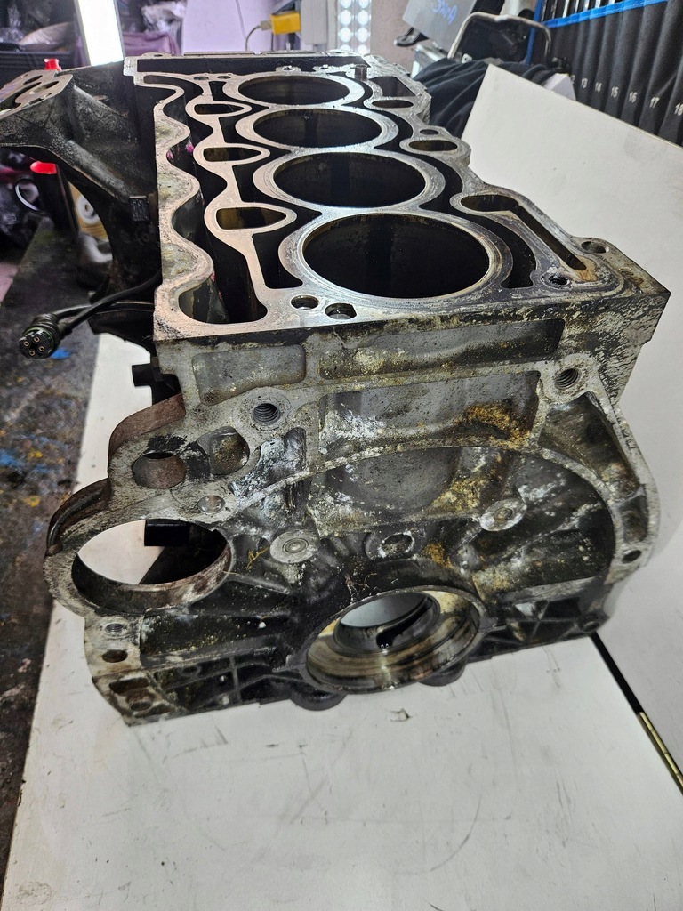 фото №5, Bmw 3 e90 e91 e87 x3 e83 2.0i n46b20by блок двигателя