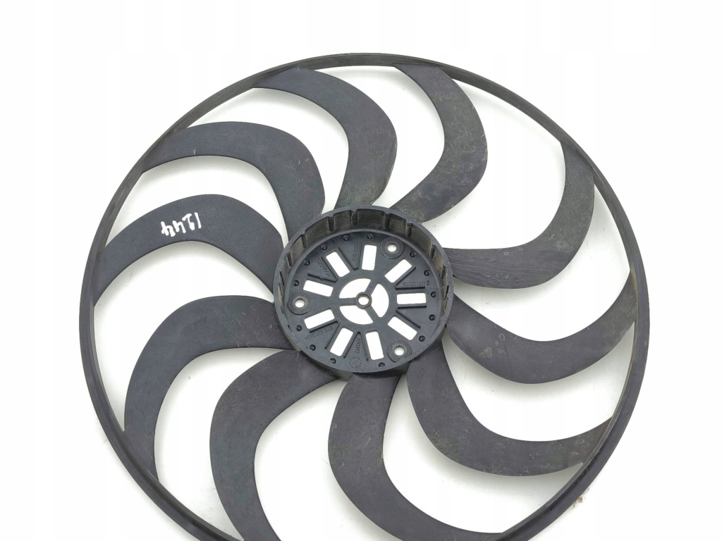 Peugeot 3008 2 2022 вентилятор вентилятора радіатора ry8437063a Недорого