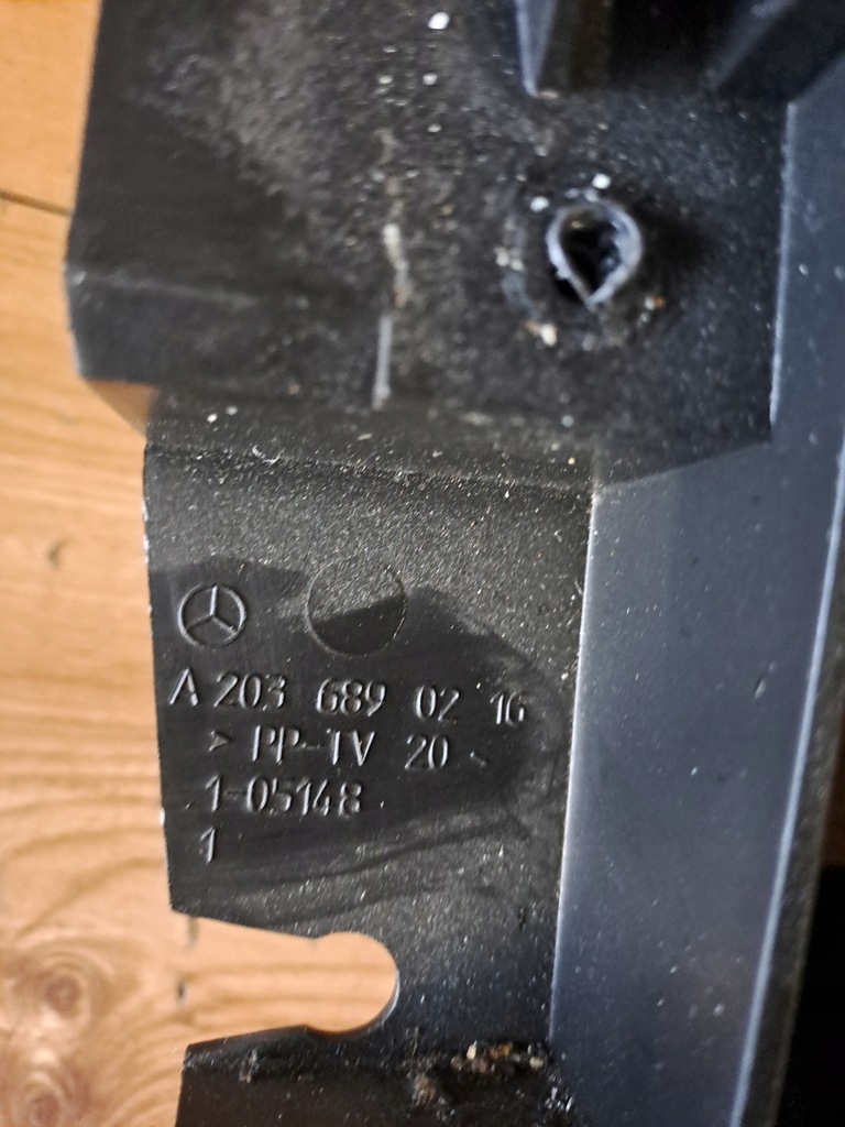 фото №2, Рамка радио a2036890216 mercedes w203 sport coupe