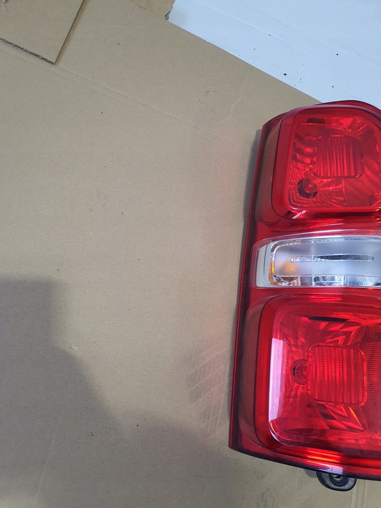 фото №2, Лампа задня ліва expert jumpy iii proace