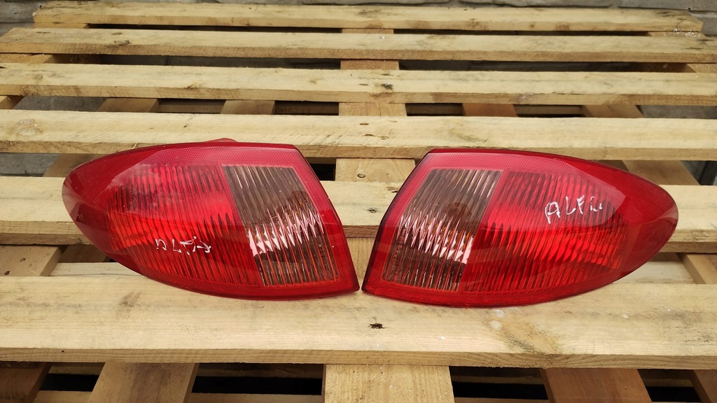 фото №3, Alfa romeo 147 лампа задняя правая левая