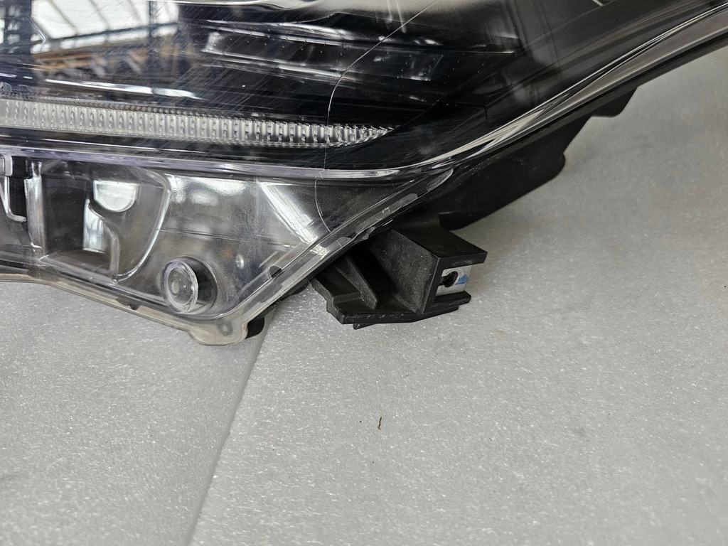 фото №7, Лампа передняя левая toyota c-hr chr full led