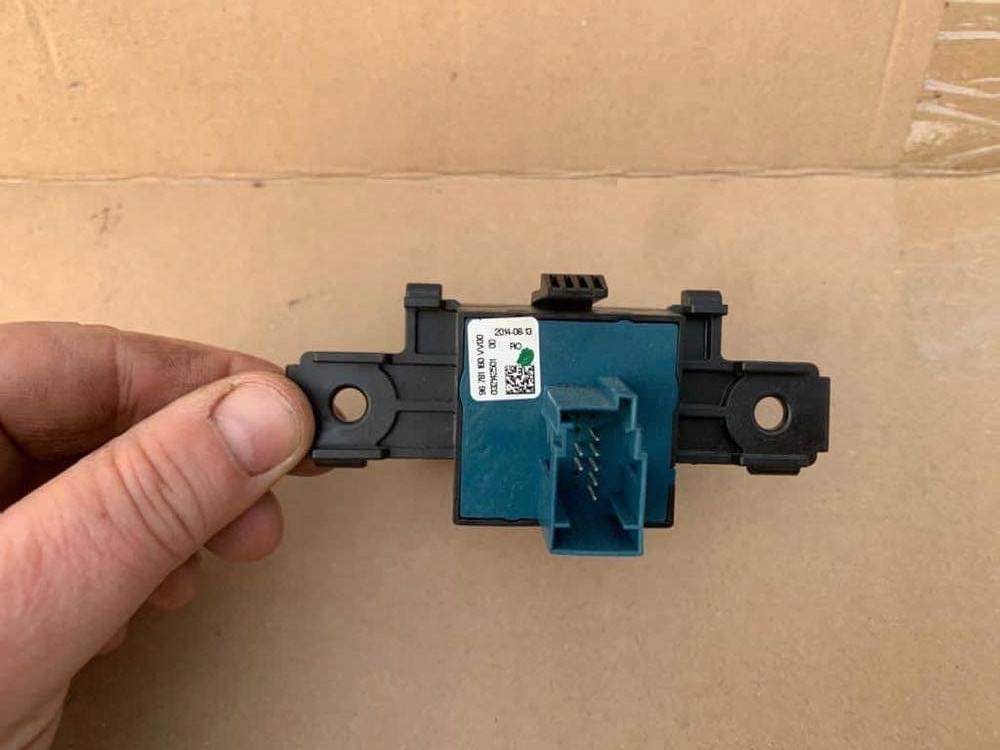 фото №3, Кнопка ручного перемикач c4 picasso ii