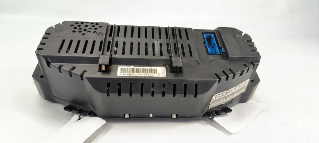 фото №10, Счетчик приборная панель 4e0920930m audi a8 d3