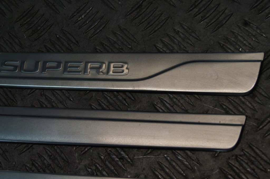 фото №5, Skoda superb iii 3v0 накладки порогові