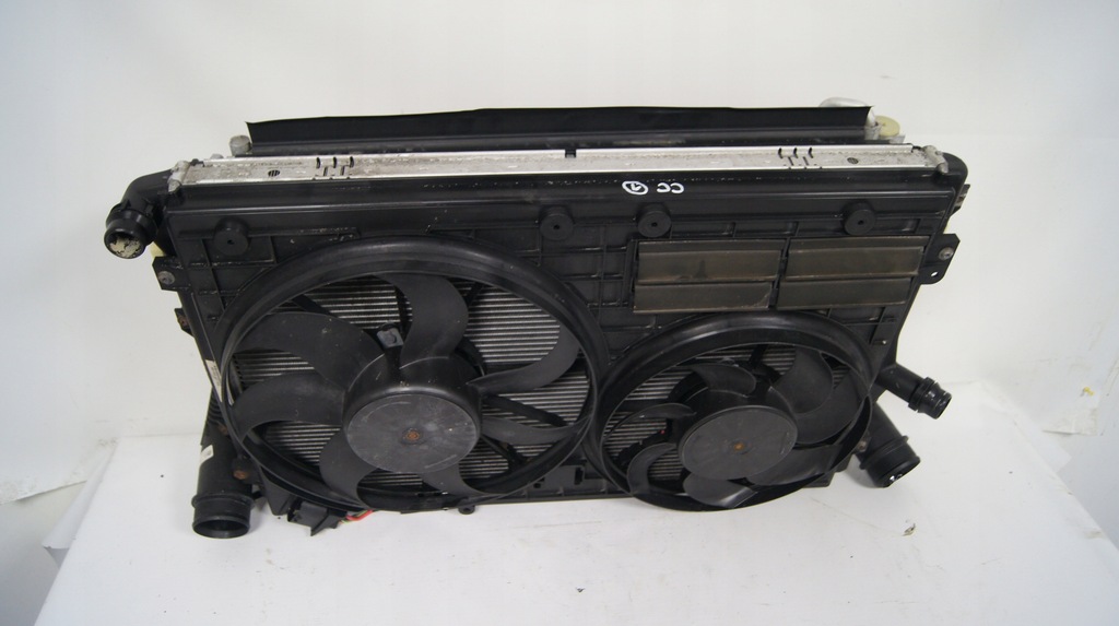 фото №9, Радіатор vw passat cc 2.0 tdi механічна коробка передач 3c0121253ar