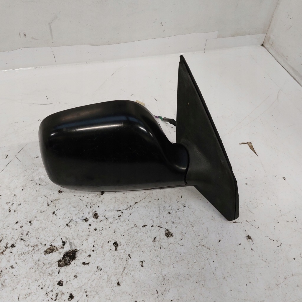 фото №1, Toyota yaris verso зеркало правое 5pin 010049