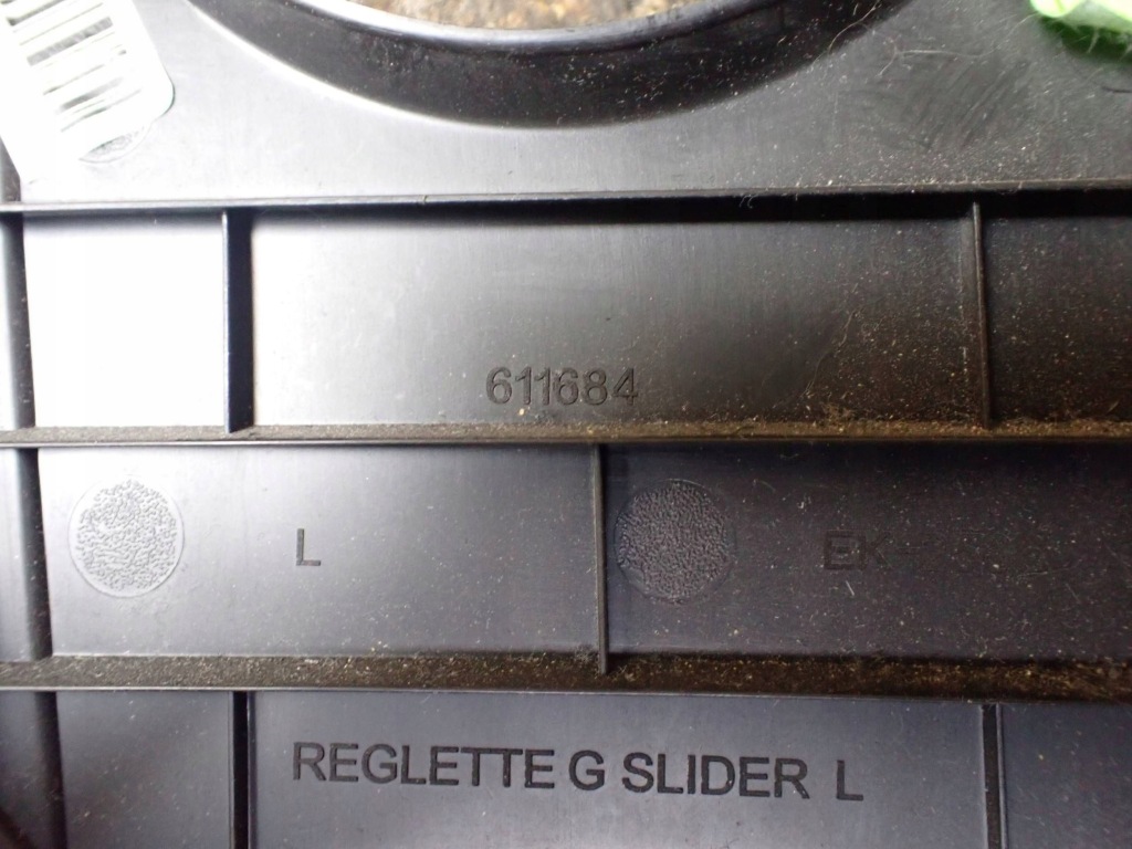 Элемент  отделка стойка renault clio v левая сторона Киев