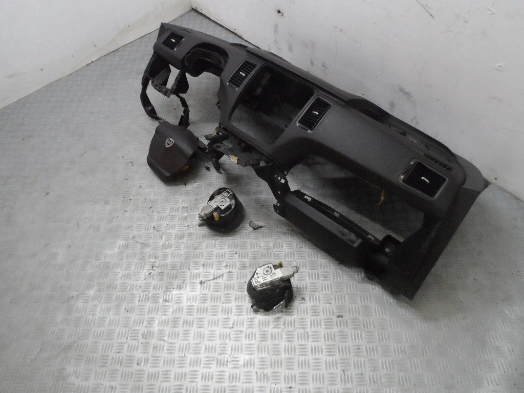 фото №6, Приборная панель консоль подушка безопасности ремни lancia musa europa комплект