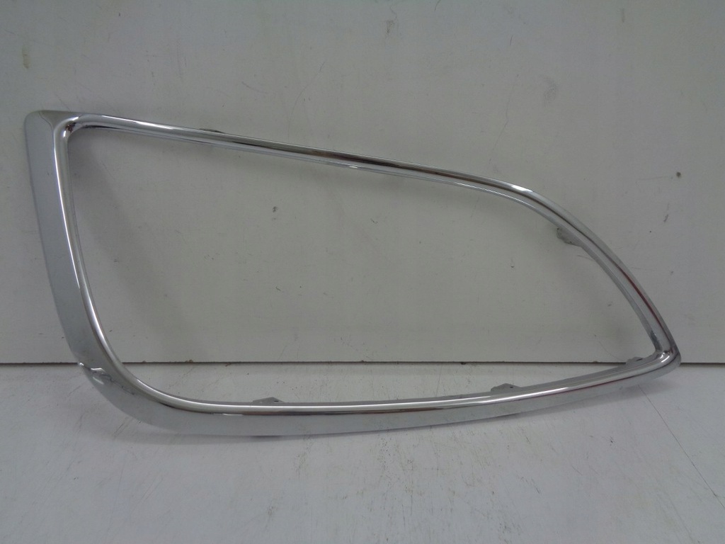 фото №1, Hyundai i30 ii рамка протитуманної фари правий перед