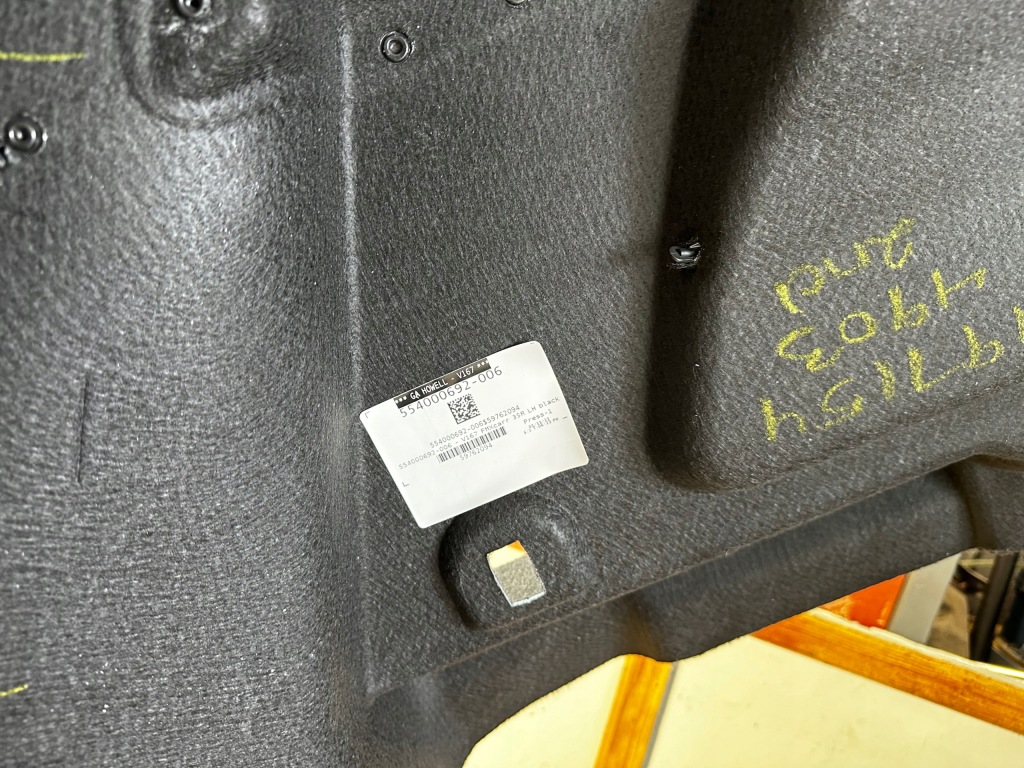 фото №5, Mercedes gle w167 167 2020 suv обшивка багажника левый задняя a1676904903