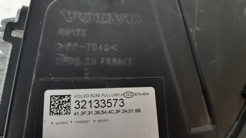 фото №10, Volvo xc40 лампа левая перед 32133573