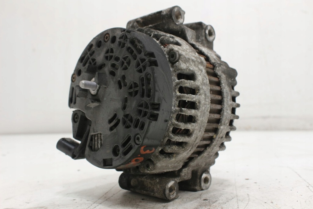 Mercedes cls 3.0 cdi генератор a0131547002 Недорого