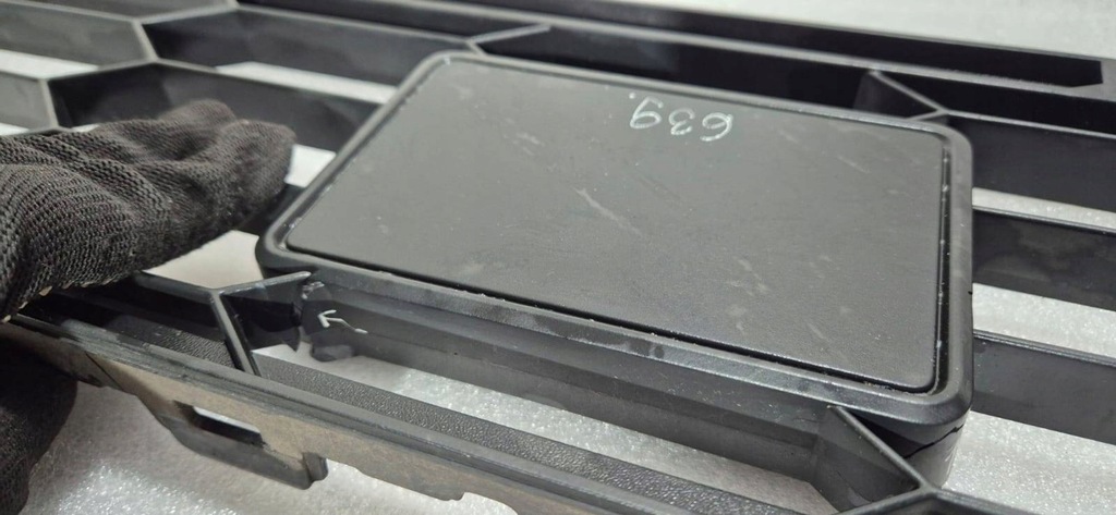 фото №10, Решітка середня бампера перед seat ibiza v 5 6f0