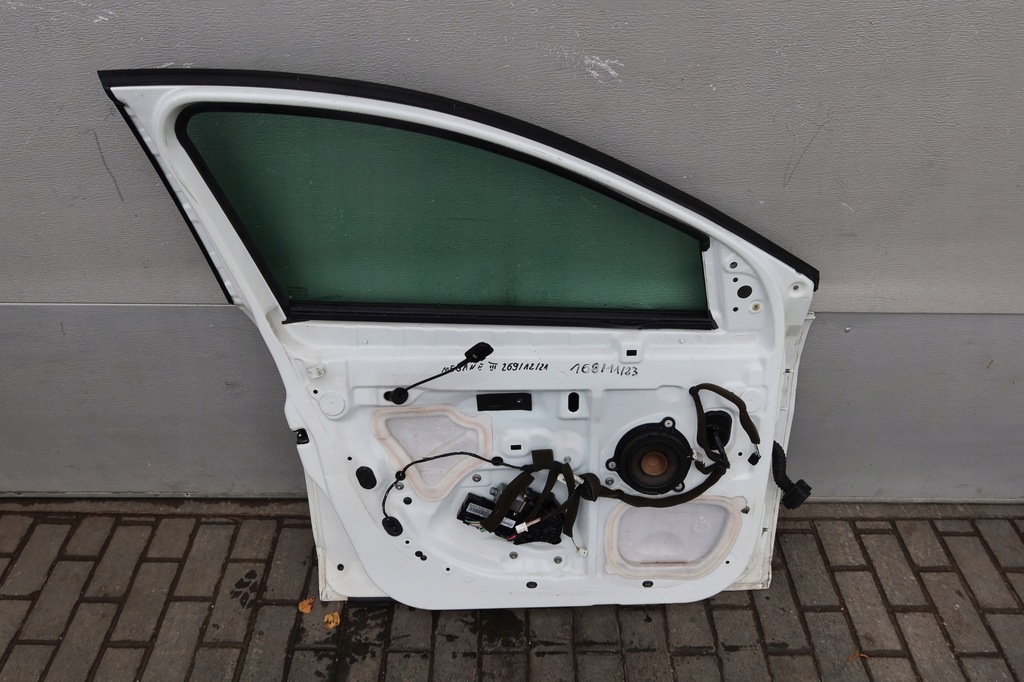 фото №11, Дверь левый перед megane iii hb