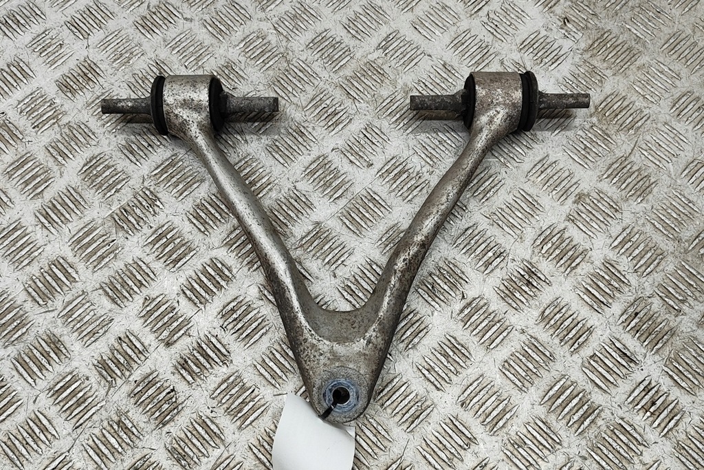 фото №5, Chevrolet corvette c6 передний правый верхний рычаг 10356431 7.0p 371kw 2006