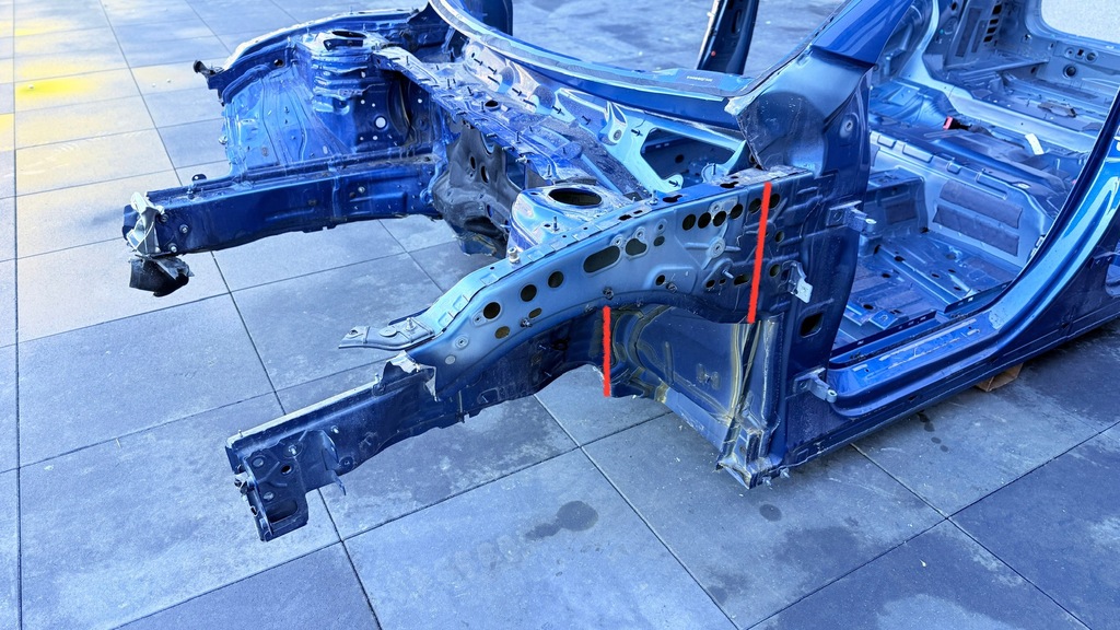 фото №1, Mercedes gla h247 чверть підкрилок лонжерон лівий перед 970