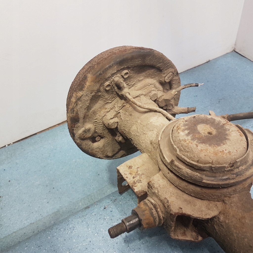 фото №5, Daihatsu sirion i lift 1.0b 4wd міст задній