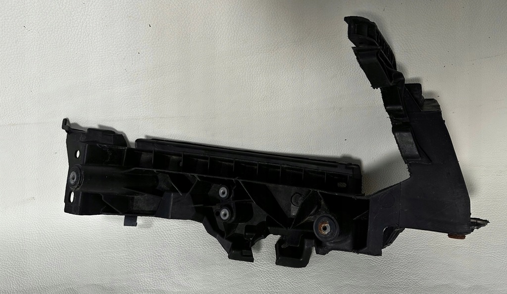 фото №7, Audi q5 8r направляющая левый кронштейн бампера