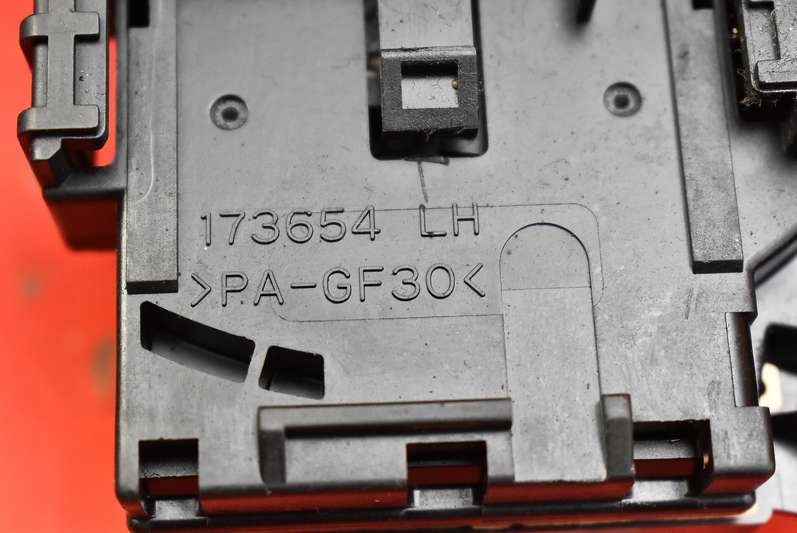 фото №8, Важіль перемикач двірник 173654 toyota avensis t25 hb 02-06