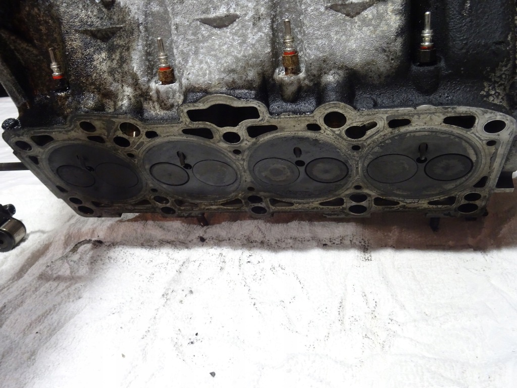 фото №9, Головка vw golf v 5 kombi jetta v 1.9 tdi bls 038103373r