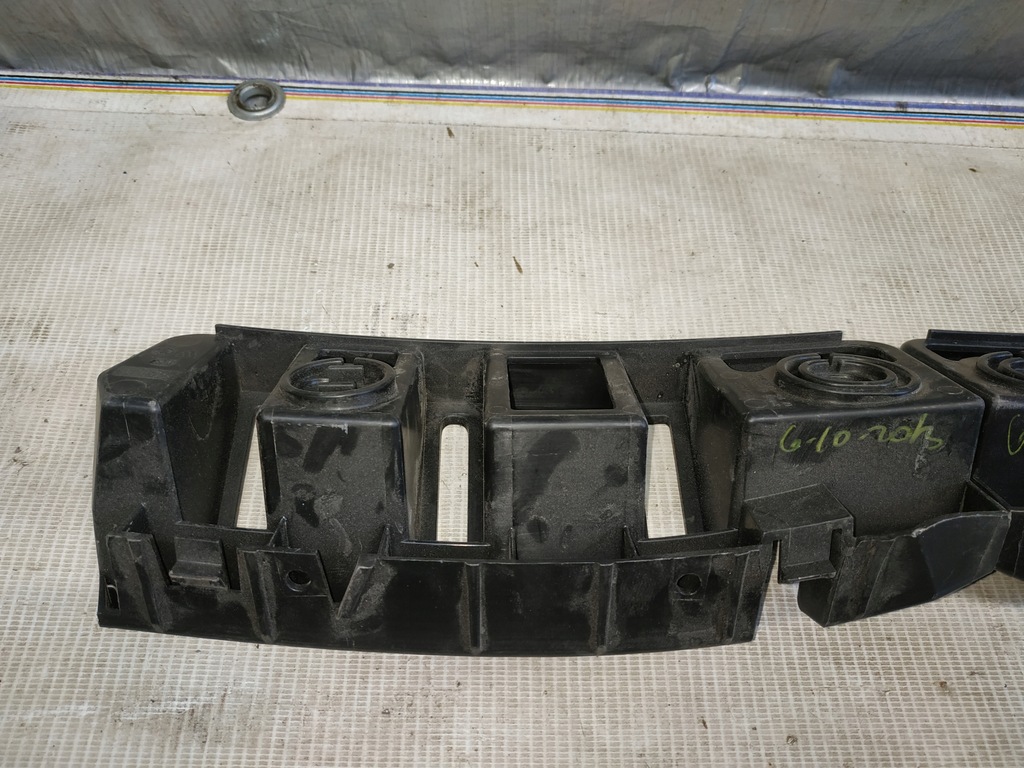 фото №5, Напрямна pod фара задня правий skoda rapid 12-