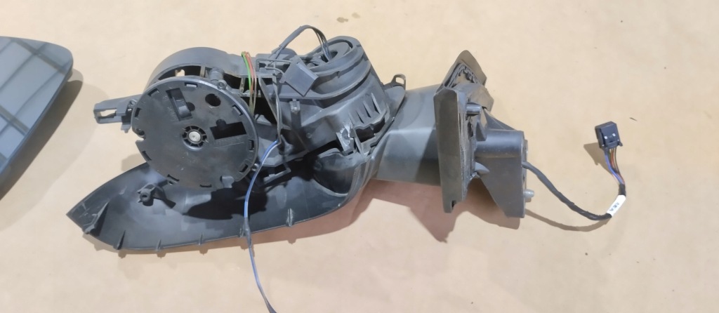 Купить Зеркало левая renault kangoo iii iv 2023r 8 pin + вкладыш