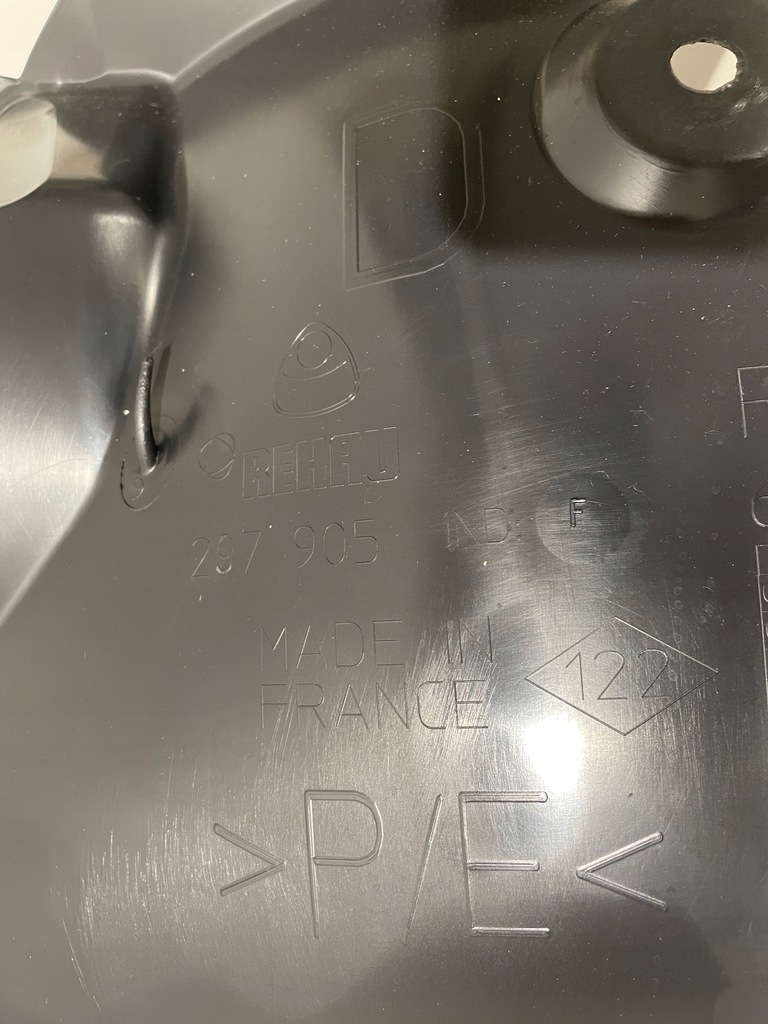 фото №4, Подкрылок передние правое renault master 638320007r