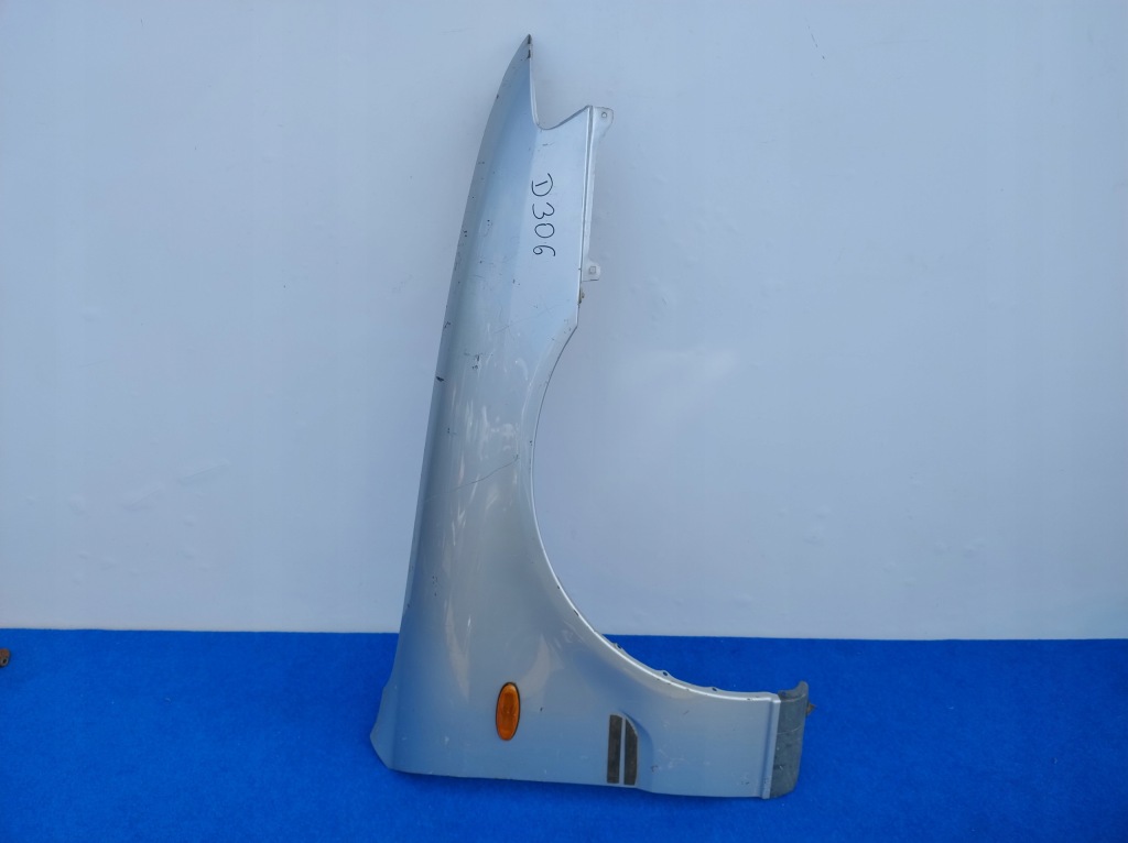 Купити Mazda 626 1997-2002 рік правий крило перед ge4t52111b d306