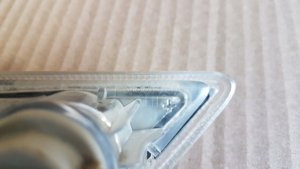 Купити Поворотник перед лівий tesla s x y